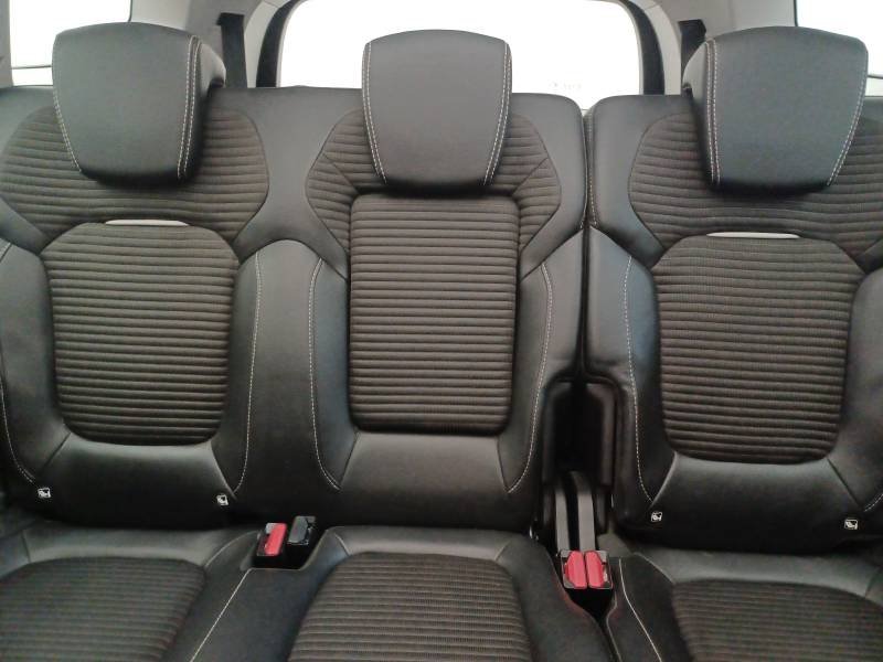Renault Grand Scénic - Photo 32