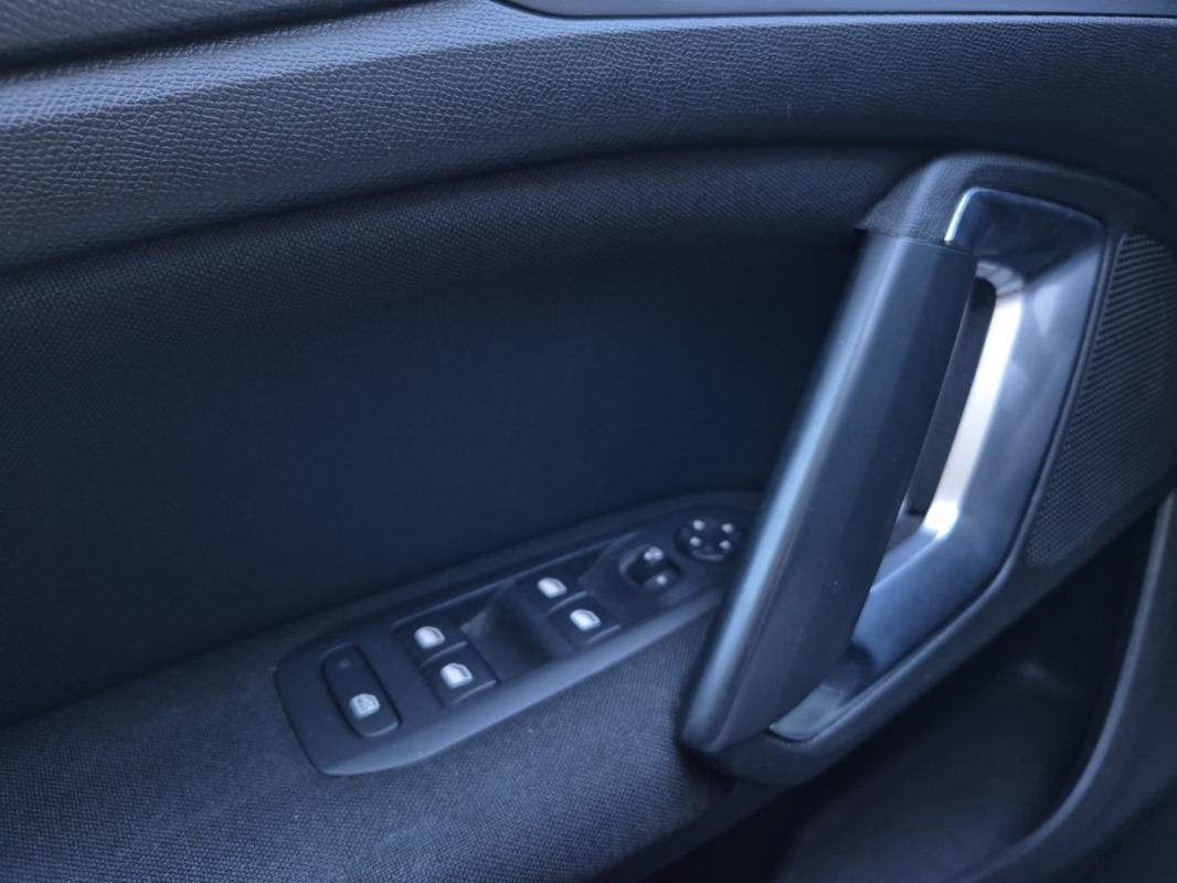 Peugeot 308 - Photo 30