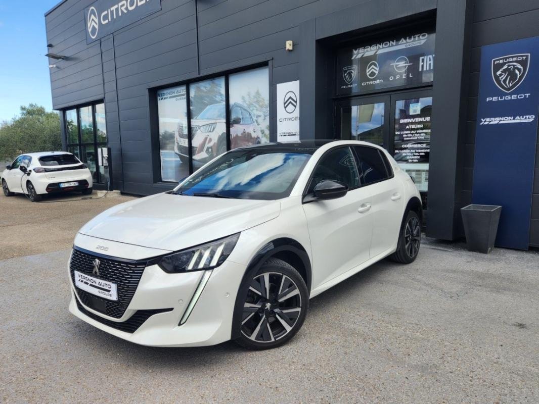 Peugeot 208 - Photo 1