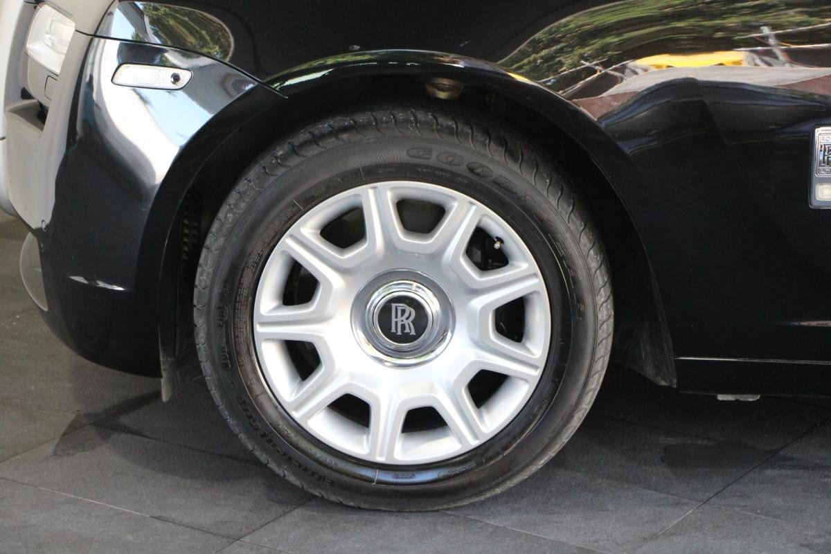 Rolls-Royce Ghost - Photo 6