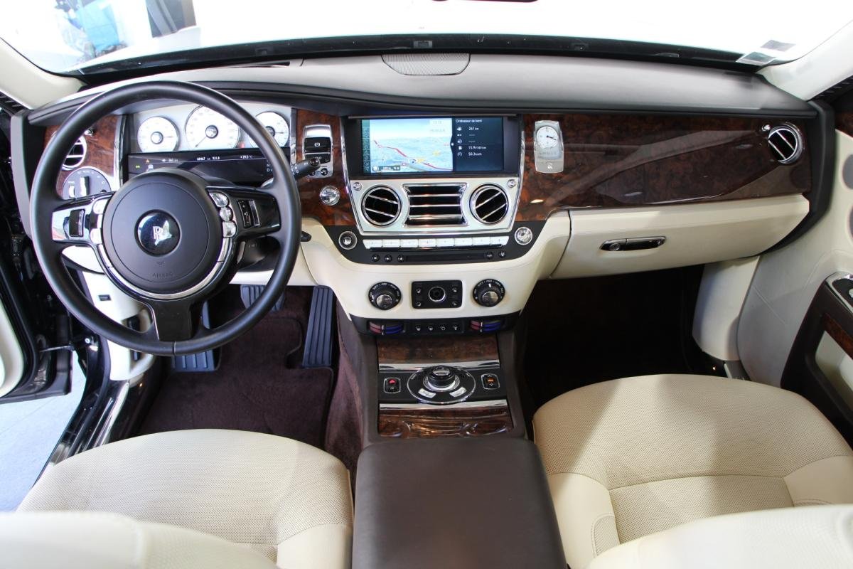 Rolls-Royce Ghost - Photo 8