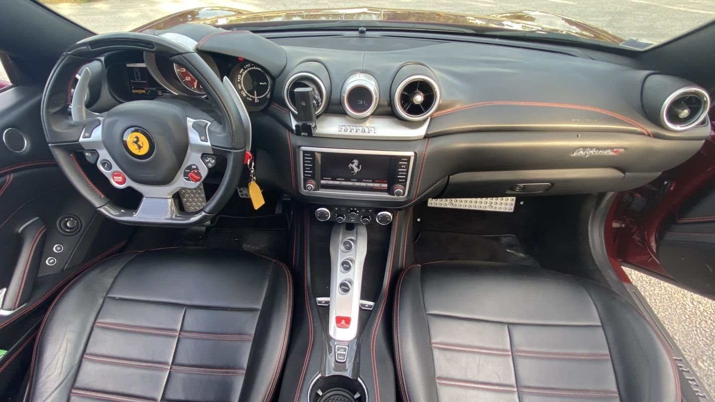 Ferrari California - Photo 11
