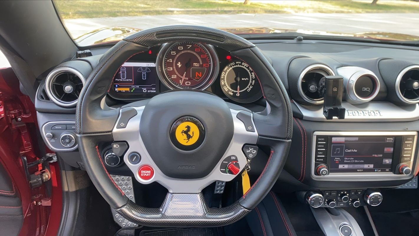 Ferrari California - Photo 24