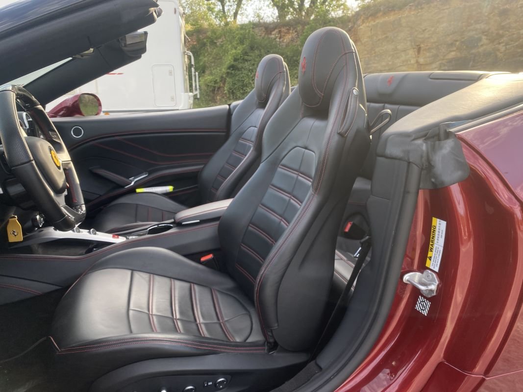 Ferrari California - Photo 26