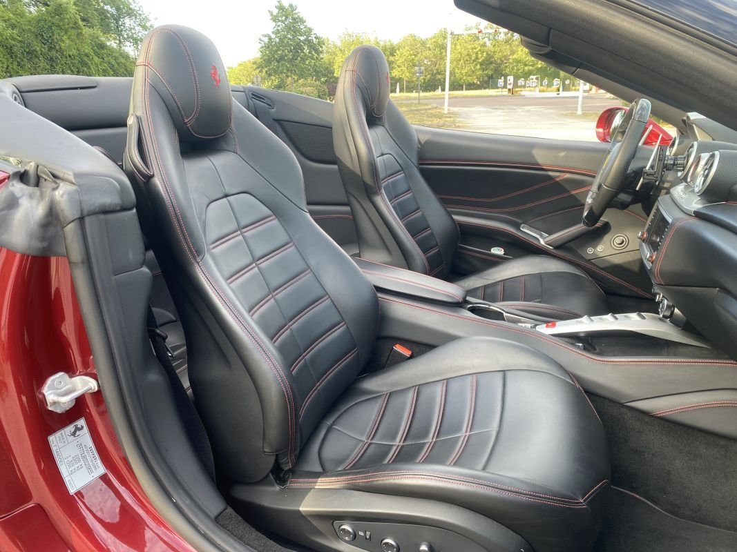 Ferrari California - Photo 27