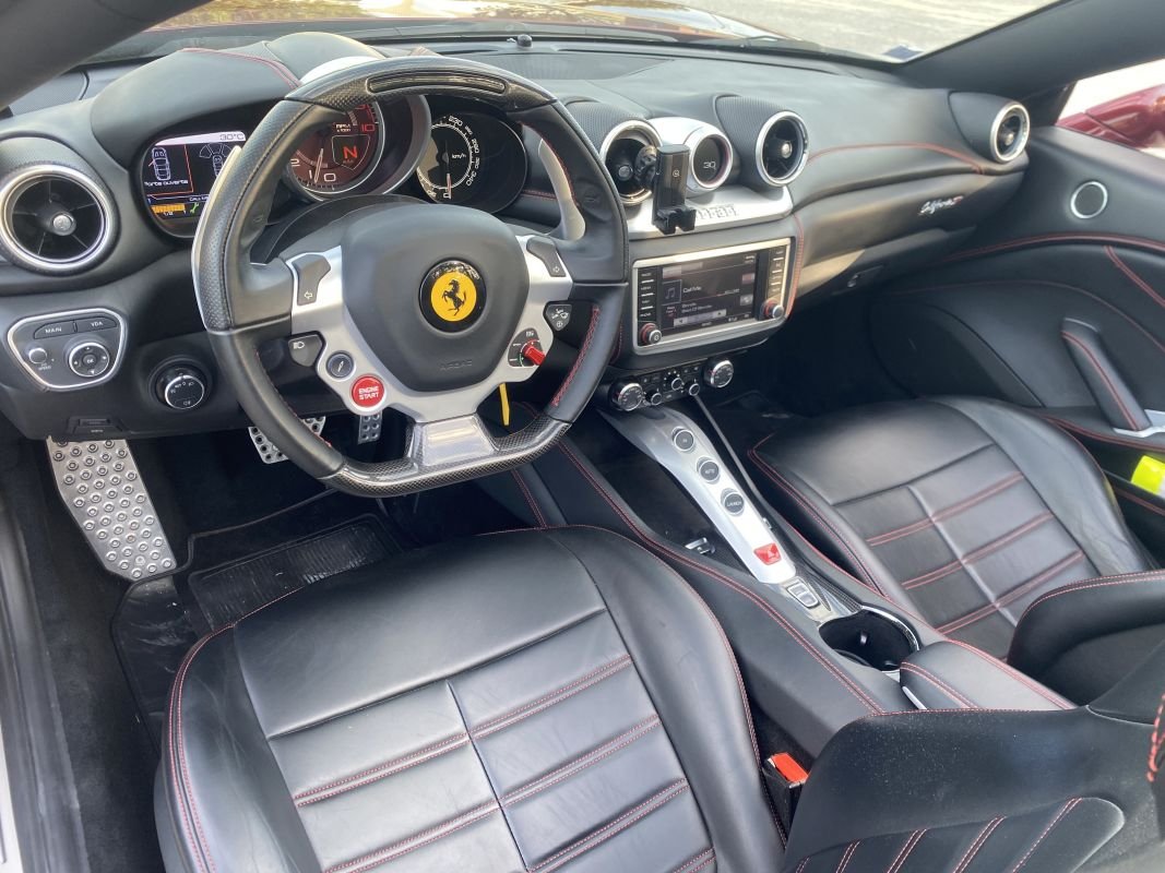 Ferrari California - Photo 8