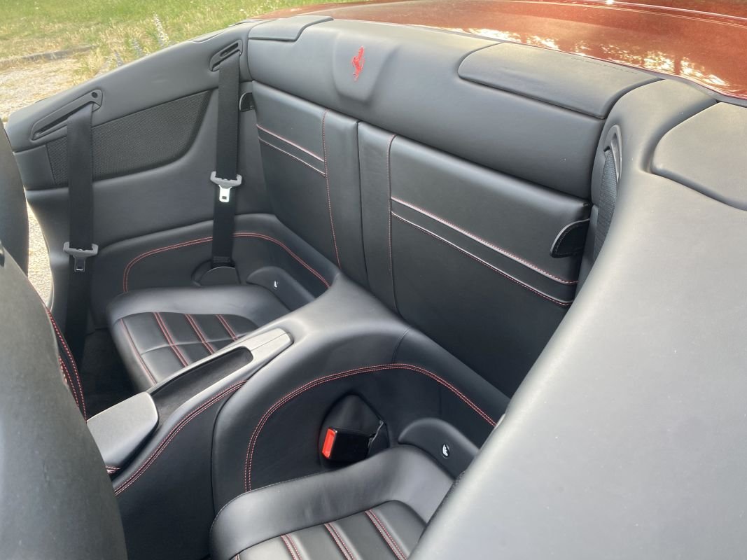 Ferrari California - Photo 9