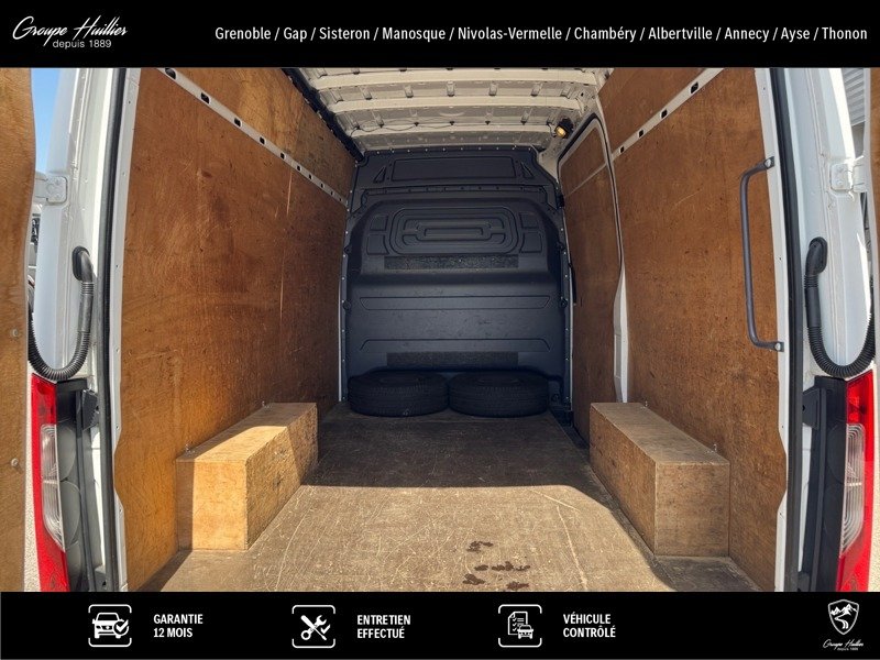 Mercedes Sprinter - Photo 14