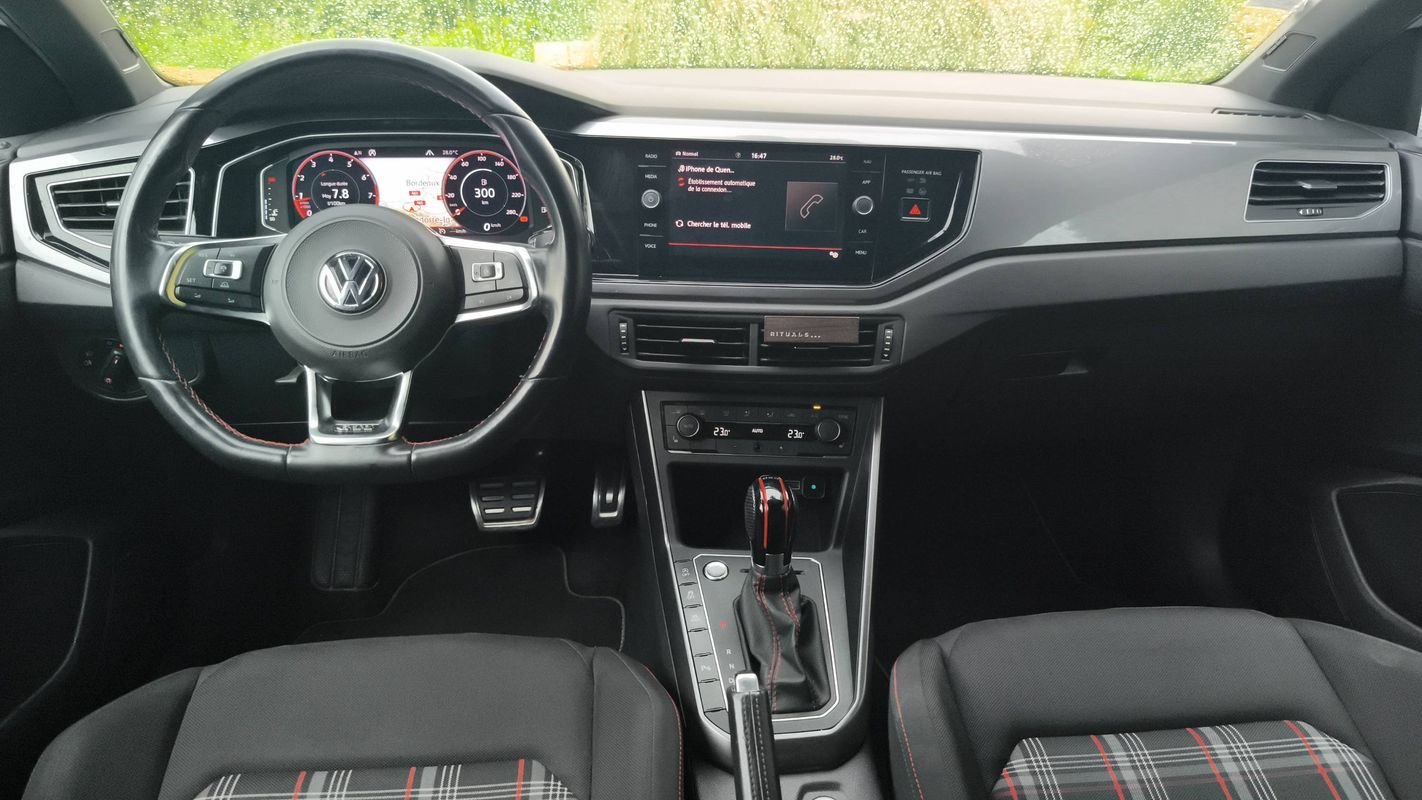 Volkswagen Polo - Photo 11