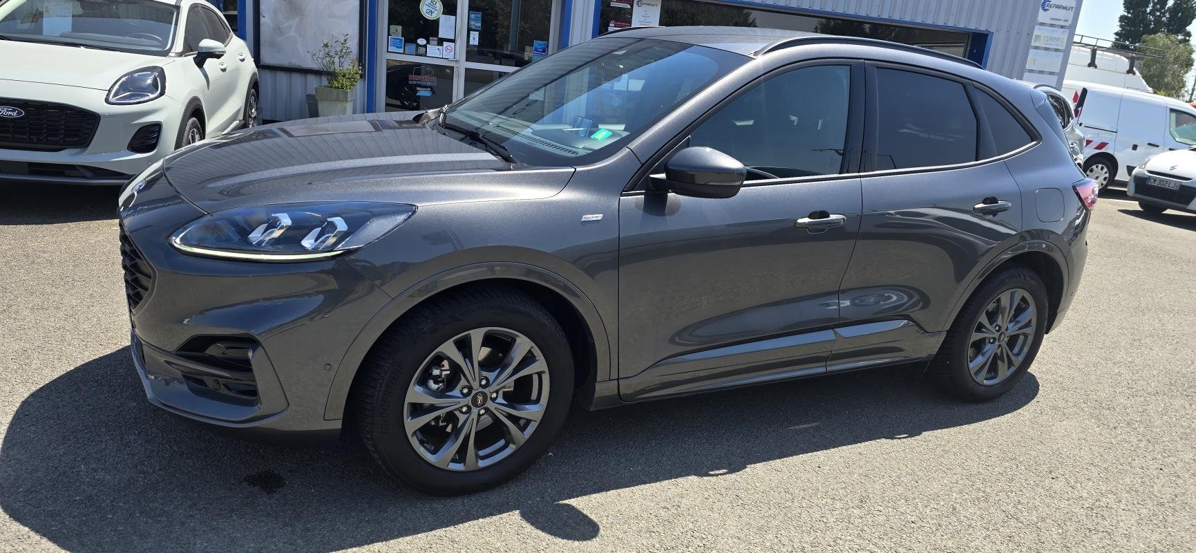 Ford Kuga - Photo 1