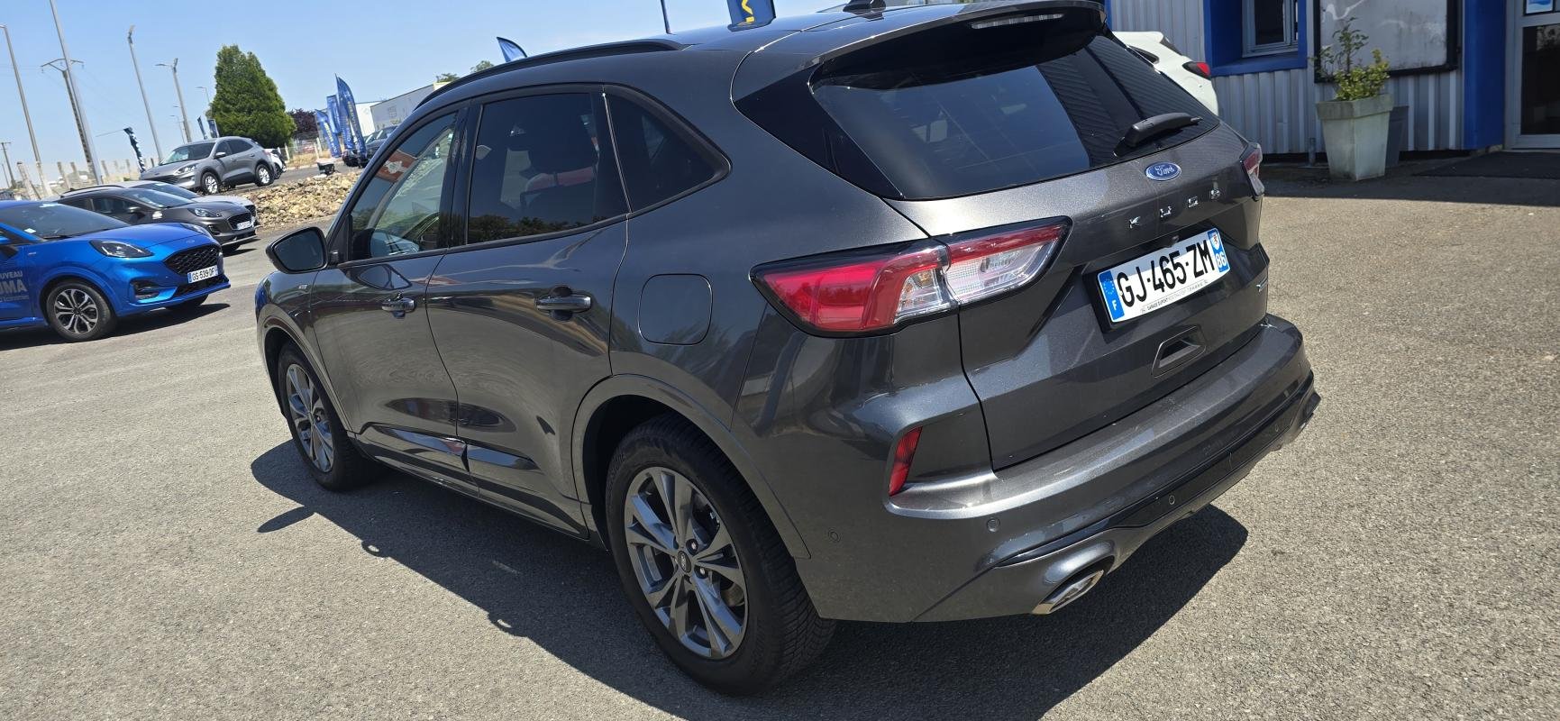 Ford Kuga - Photo 2