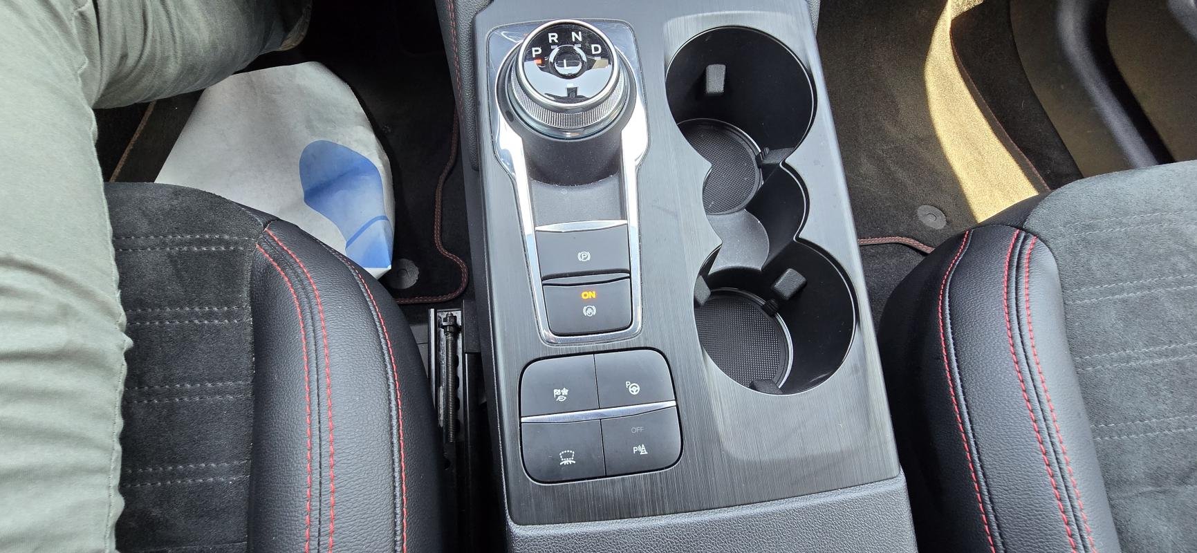 Ford Kuga - Photo 29