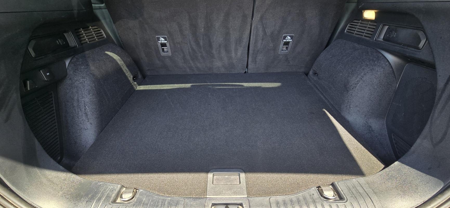 Ford Kuga - Photo 9