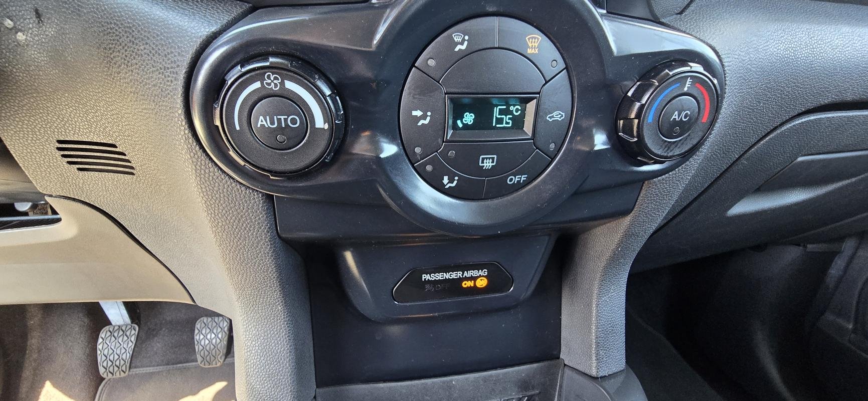 Ford EcoSport - Photo 15