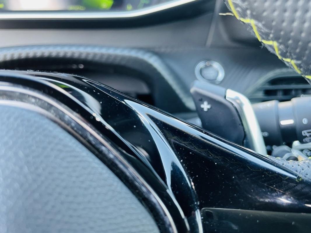 Peugeot 208 - Photo 24