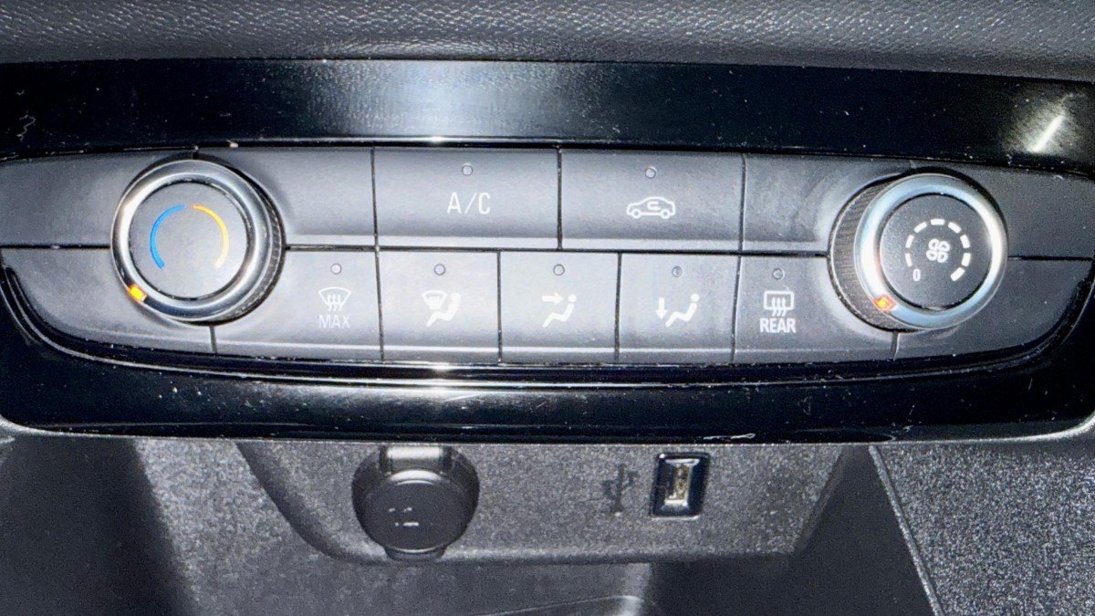 Opel Corsa - Photo 17