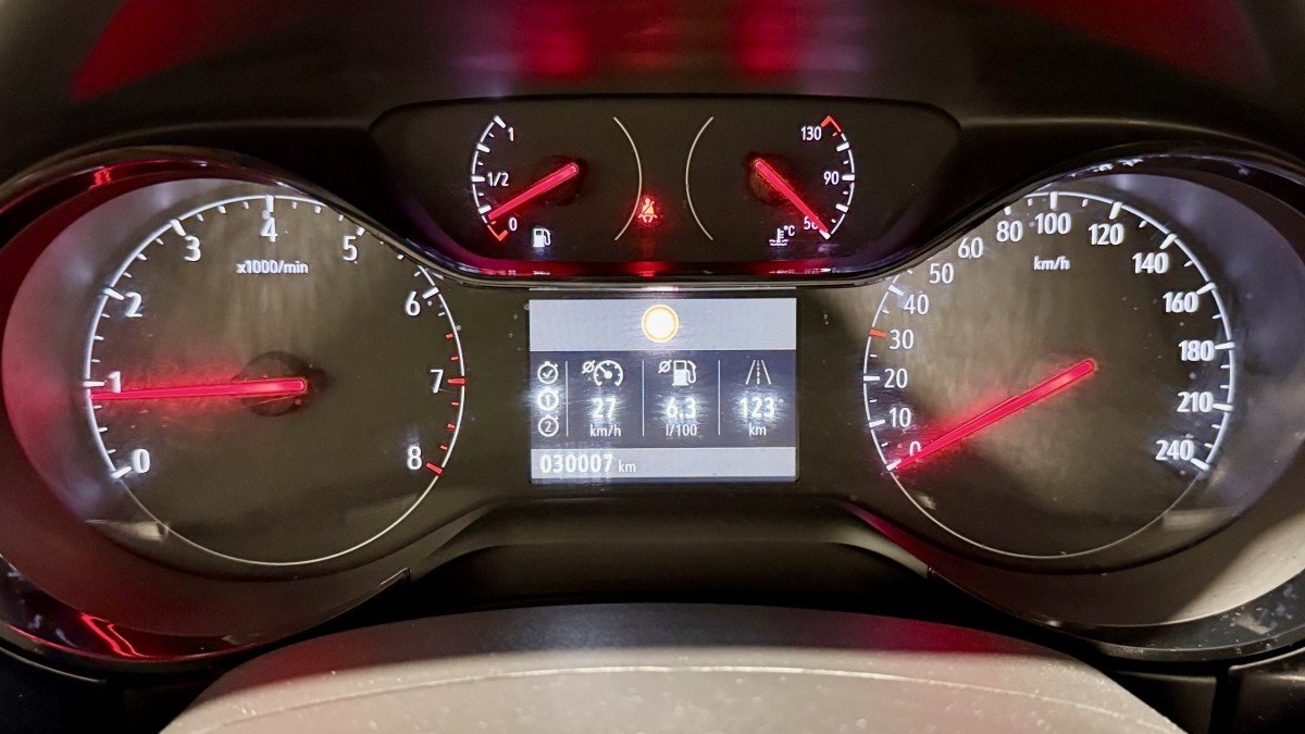 Opel Corsa - Photo 8