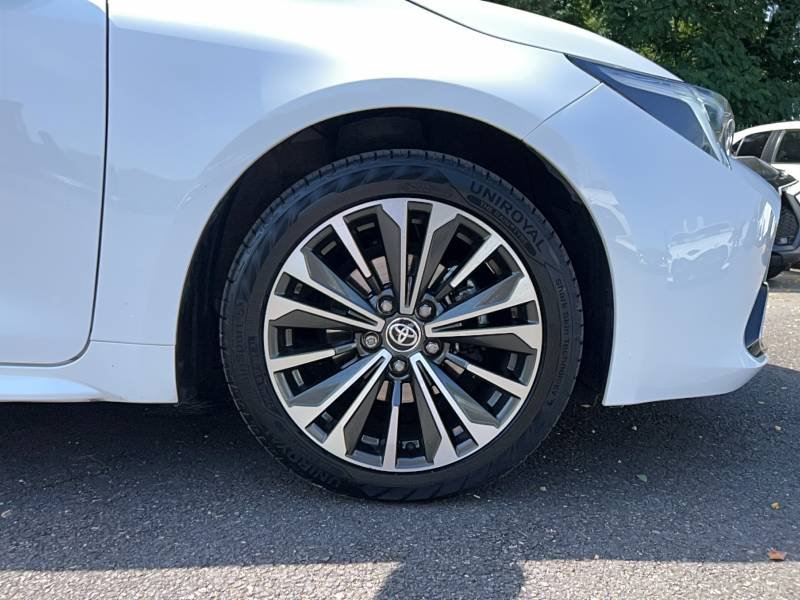 Toyota Corolla - Photo 24