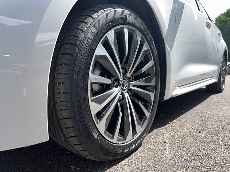 Toyota Corolla - Photo 9