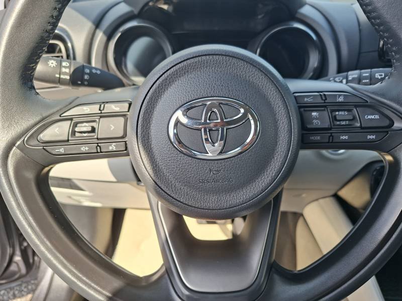 Toyota Yaris - Photo 17