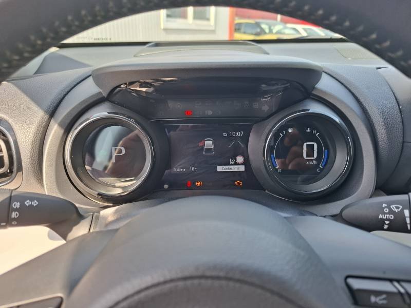 Toyota Yaris - Photo 9