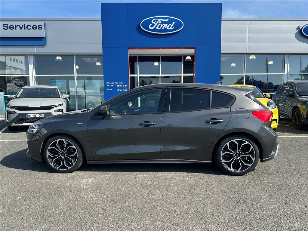 Ford Focus - Photo 8