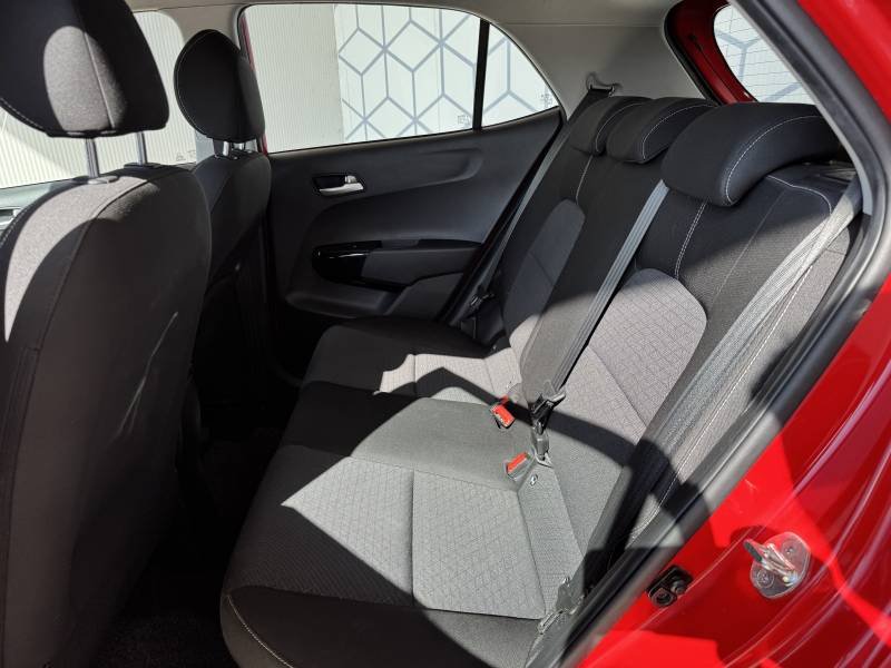 Kia Picanto - Photo 20