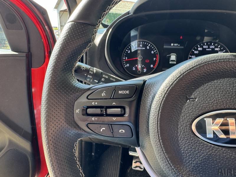 Kia Picanto - Photo 23