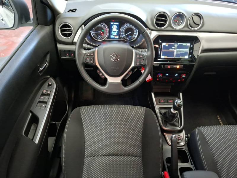 Suzuki Vitara - Photo 14