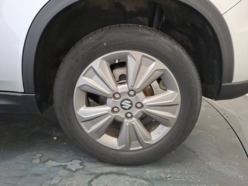 Suzuki Vitara - Photo 10