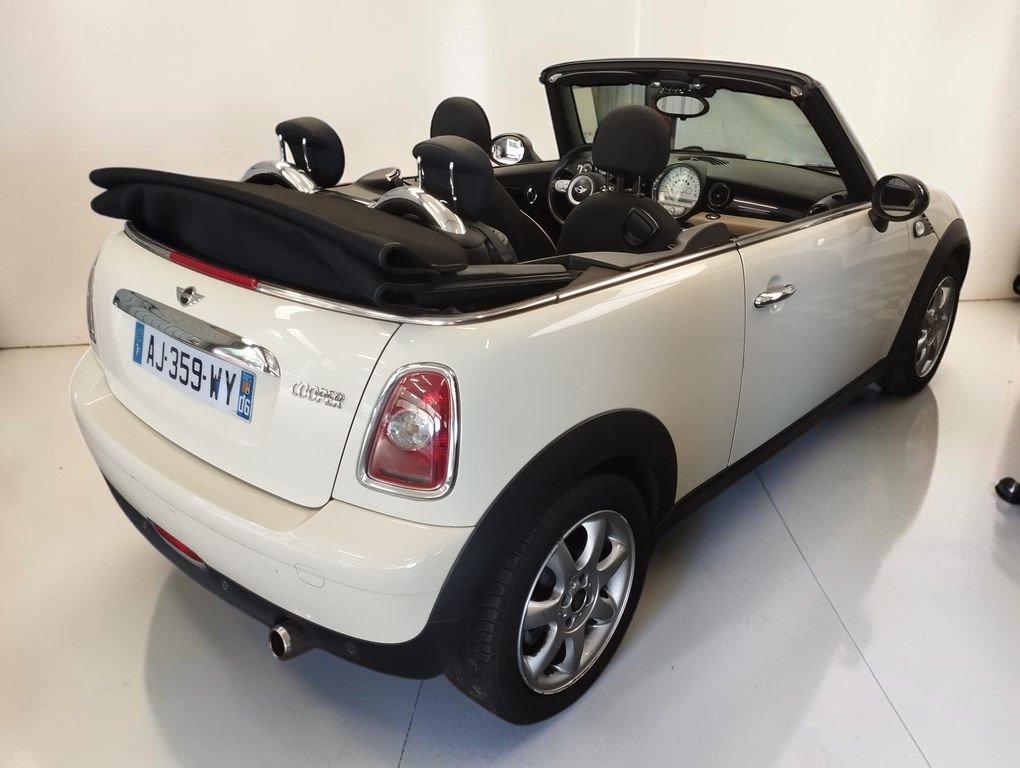 Mini Cooper - Photo 2