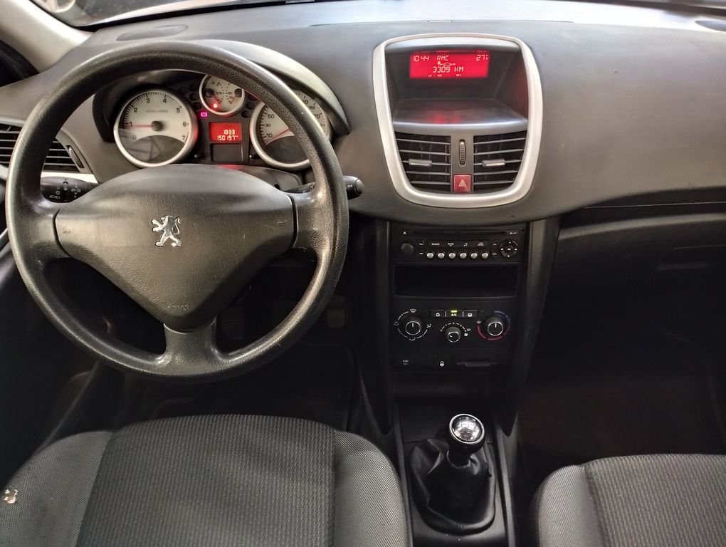 Peugeot 207 - Photo 3