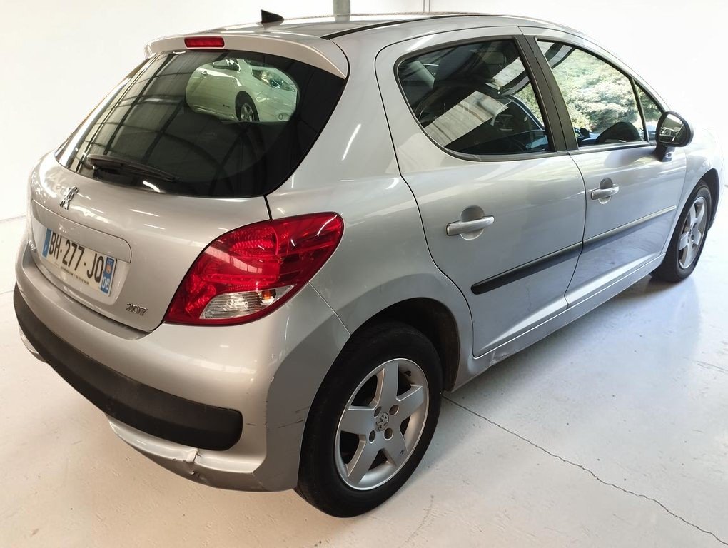 Peugeot 207 - Photo 7