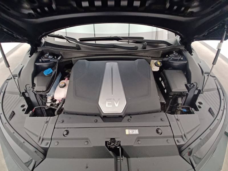 Kia EV6 - Photo 11