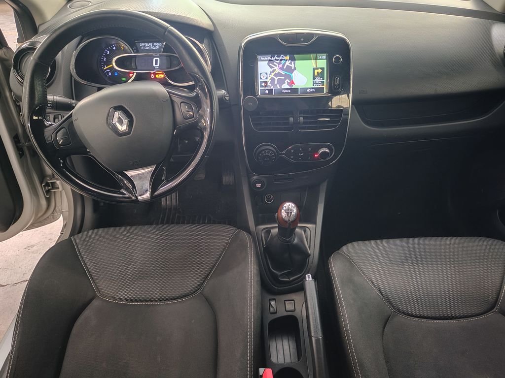 Renault Clio - Photo 3