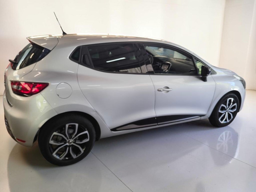 Renault Clio - Photo 7
