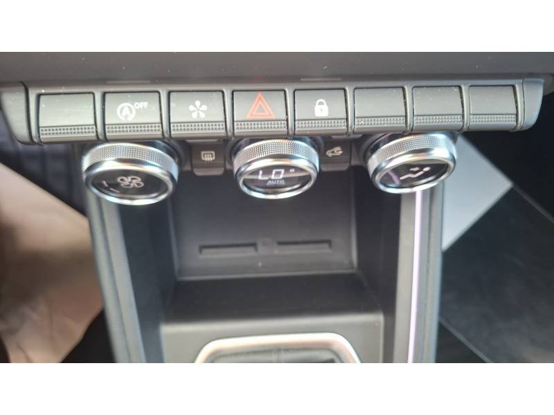 Renault Clio - Photo 24