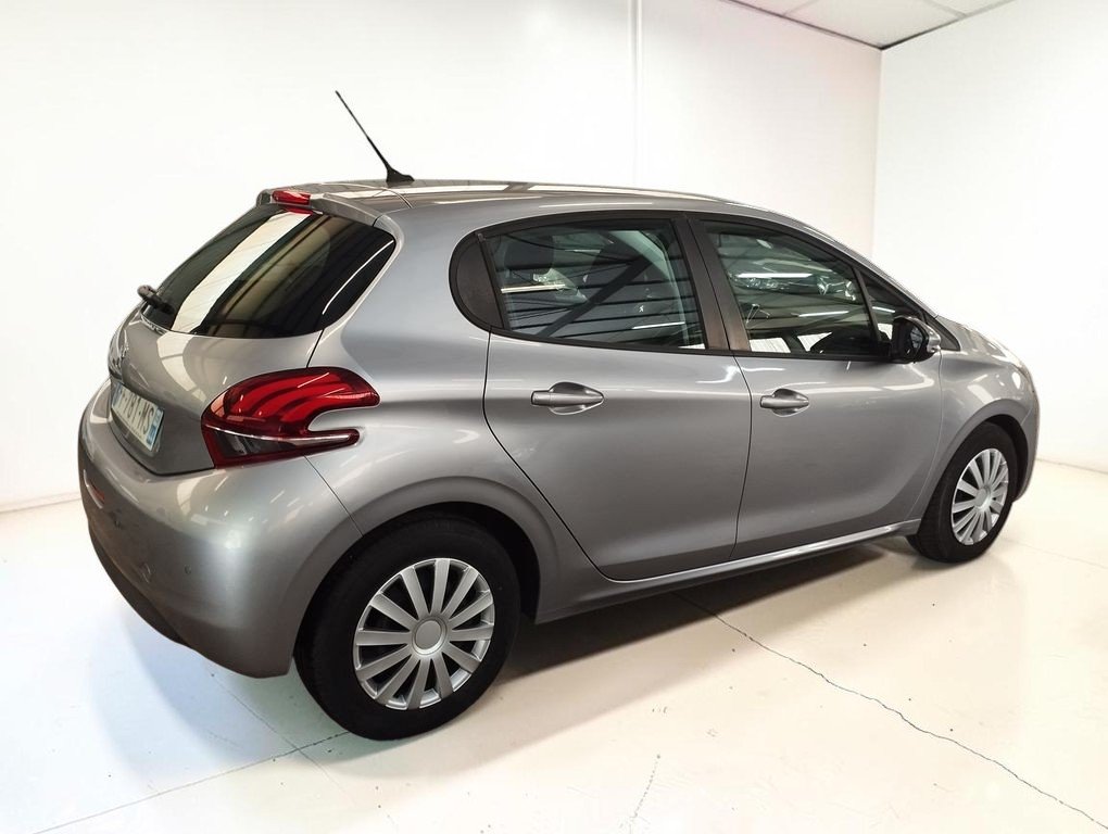 Peugeot 208 - Photo 7