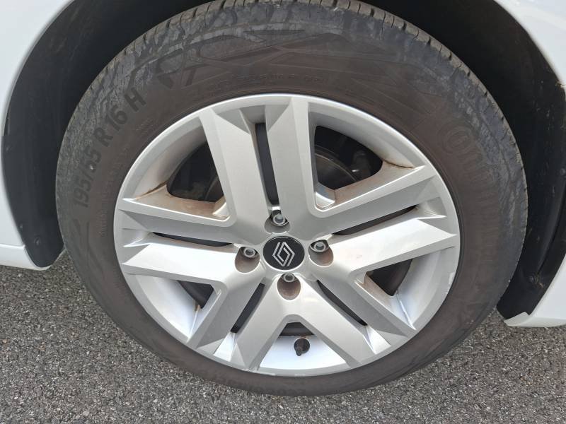 Renault Clio - Photo 20