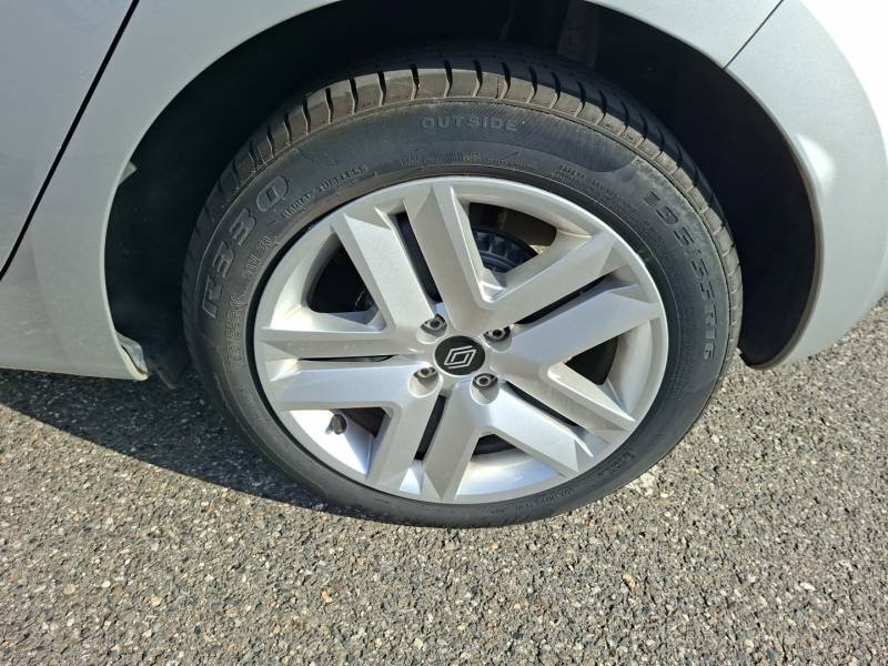 Renault Clio - Photo 15