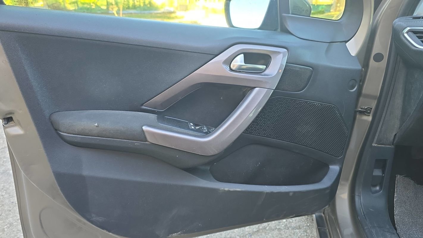 Peugeot 2008 - Photo 7