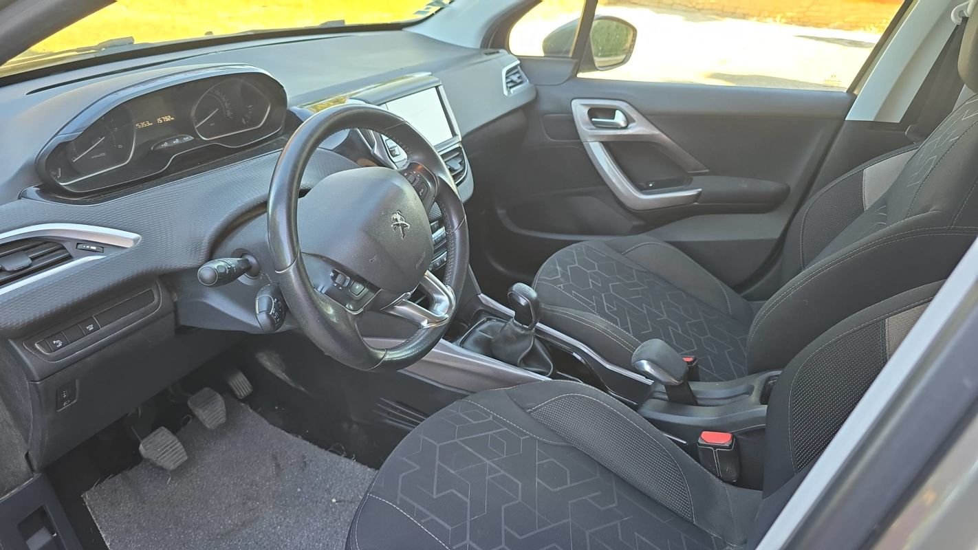 Peugeot 2008 - Photo 8