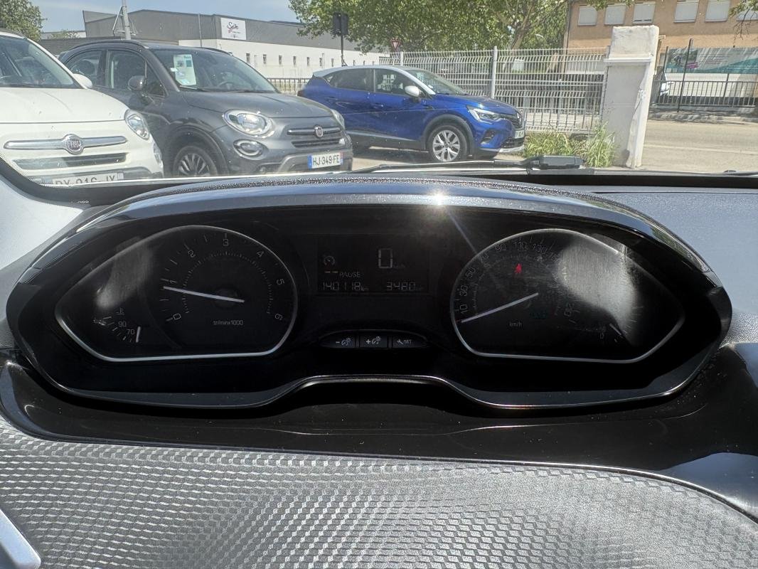 Peugeot 2008 - Photo 6