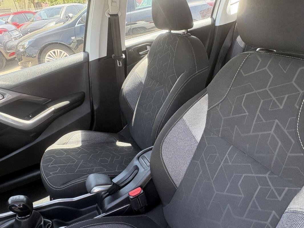 Peugeot 2008 - Photo 7