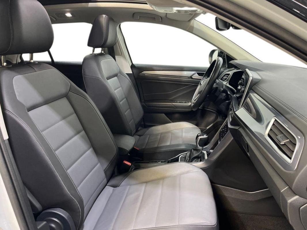 Volkswagen T-Roc - Photo 13