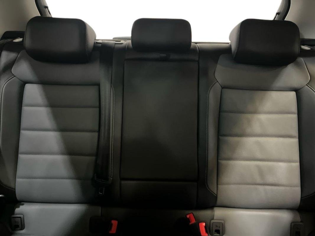Volkswagen T-Roc - Photo 22