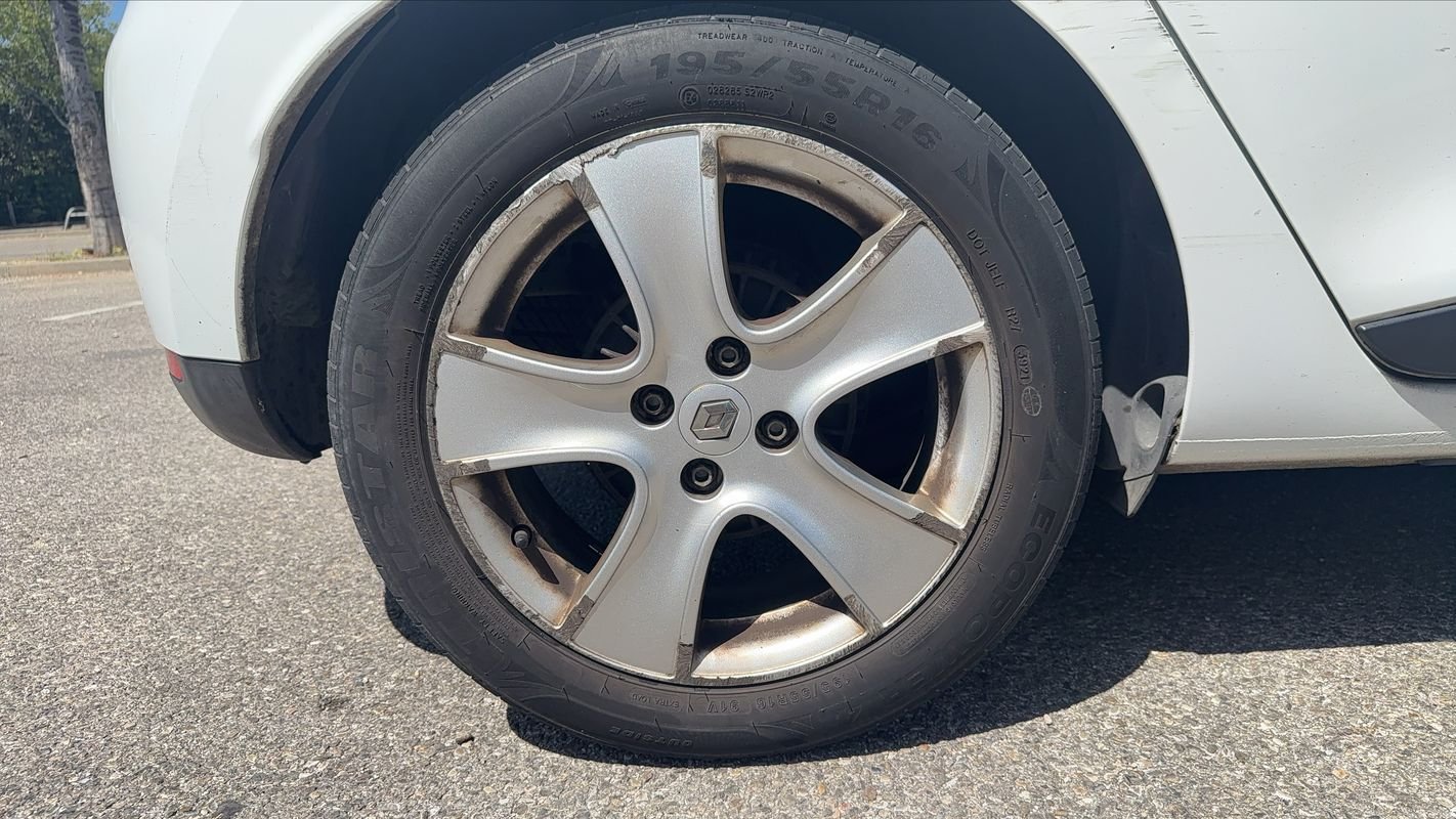 Renault Clio - Photo 16