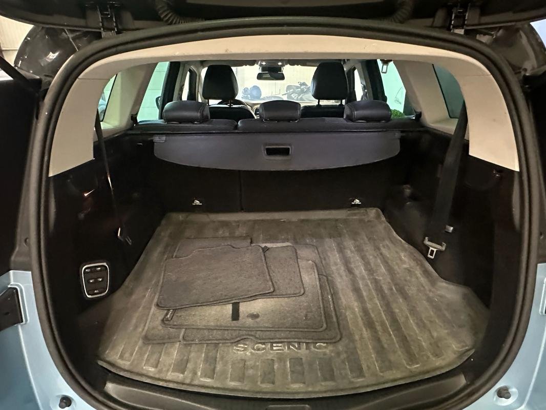 Renault Grand Scénic - Photo 17