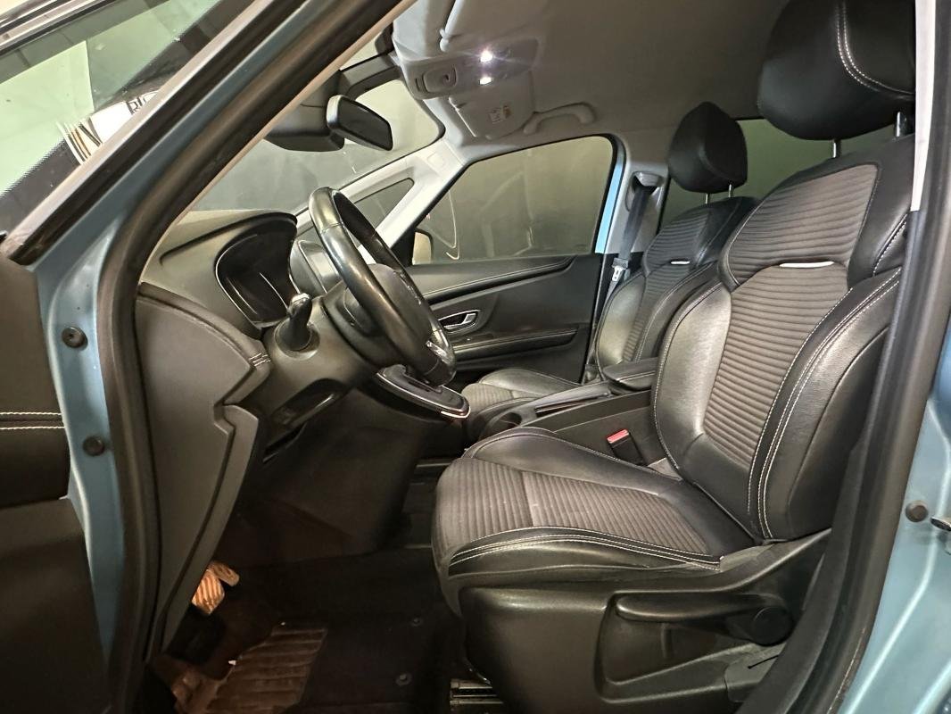 Renault Grand Scénic - Photo 9