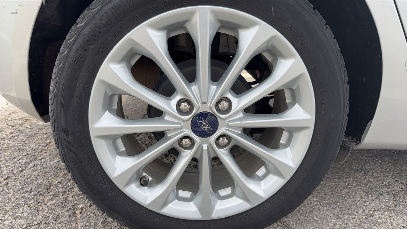Ford Fiesta - Photo 16